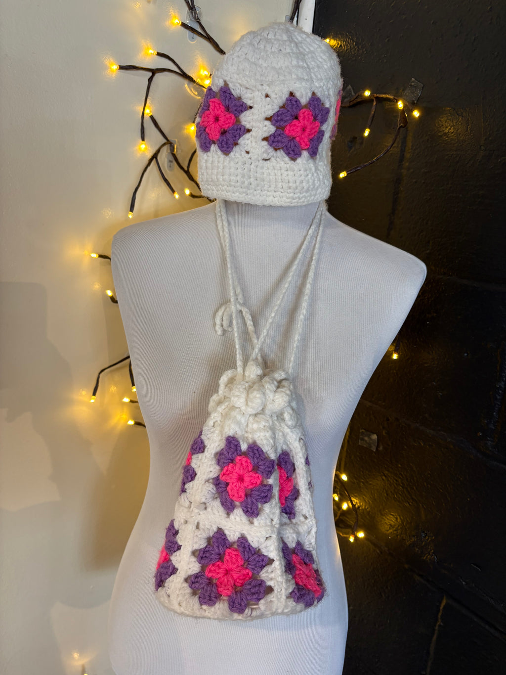 Knit Cuties: Bag & Cap Set